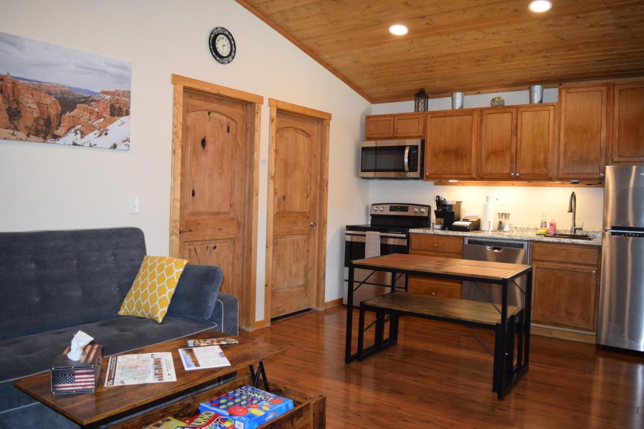 Log Cottages At Bryce Canyon #2 Канънвил Екстериор снимка